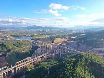 熱烈慶祝同鑫科技簽約賓南高速公路隧道機電工程光電標志設(shè)備采購項目